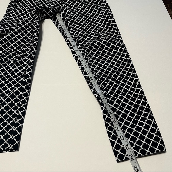 Brooks Brothers Women Size 0P 0 Petite Black White Quatrefoil Natalie Fit Preppy - Picture 6 of 8